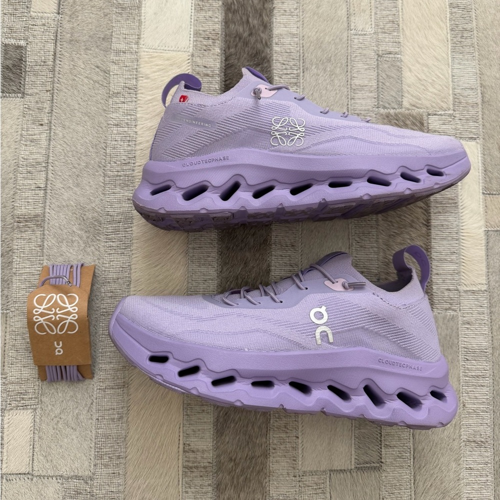 On cloud & Lo purple cloudtilt sneakers 💜